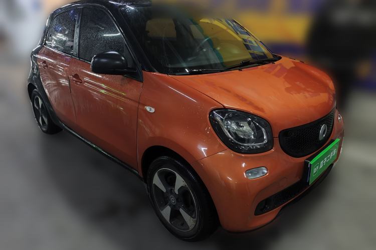Used smart forfour 2016 1.0L 52 kW Passion Edition
