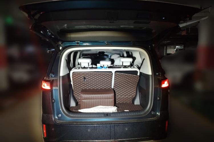 Used VOYAH Dream 2025 PHEV Four-Wheel Drive Prestige Kunpeng Edition