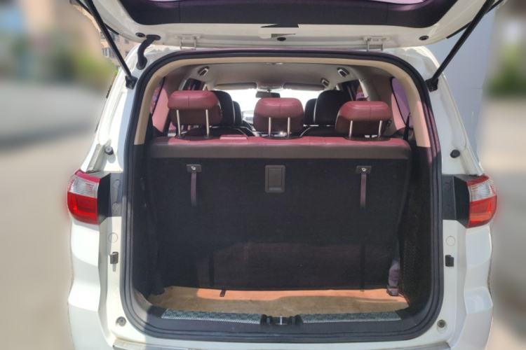 Used CHANGAN Lingxuan 2017 1.5T Manual Joyful & Happy Model Trunk