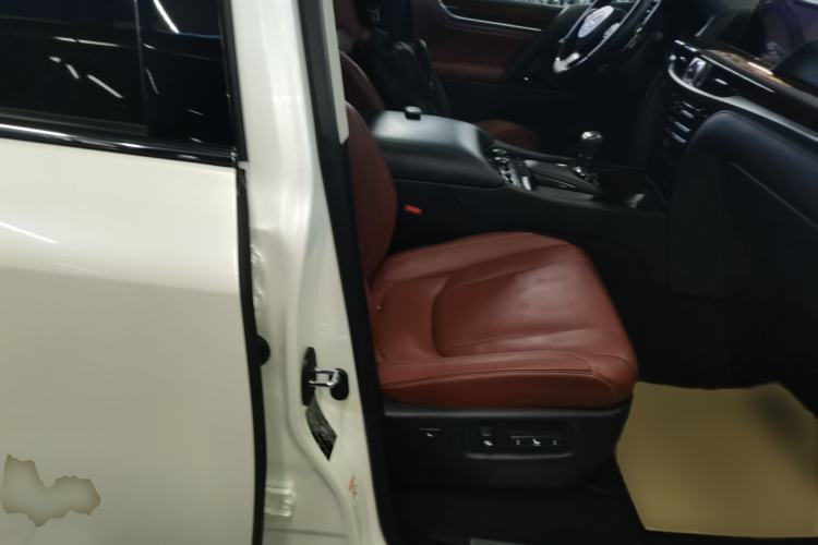 Used Lexus LX 2019 570 Dynamic Luxury Edition
