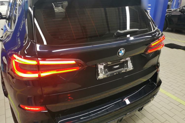 Used BMW X5 2022 Restyled xDrive 40Li Luxury Edition M Sport Package
