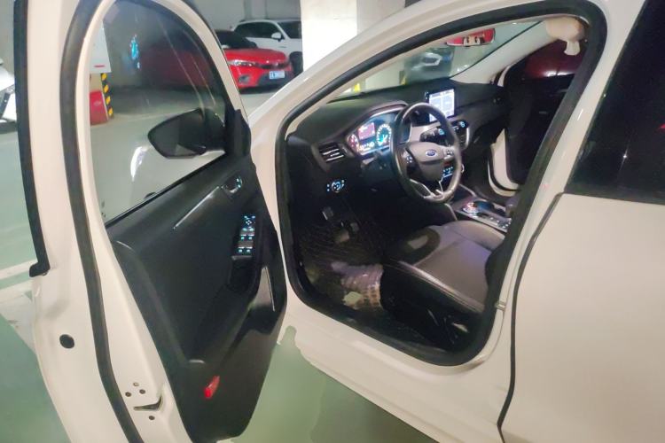 Used Ford Focus 2020 Sedan EcoBoost 180 Automatic Trend Edition