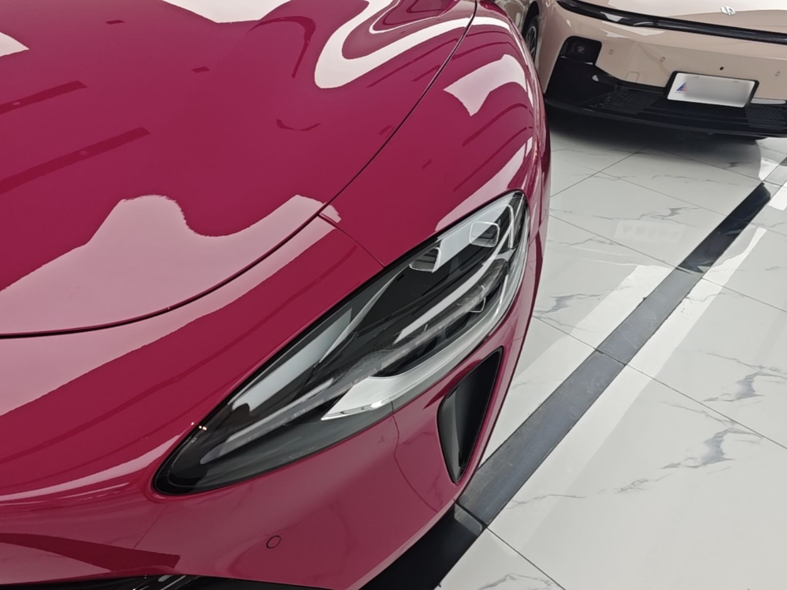 Xiaomi Auto SU7 2024 Rear-Drive Ultra-Long Range Advanced Pro-Level Intelligent Driving Version — снимка 8