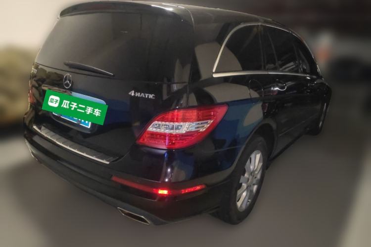 Used Mercedes-Benz R-Class 2017 R 320 4MATIC Business Edition Prestige Model
