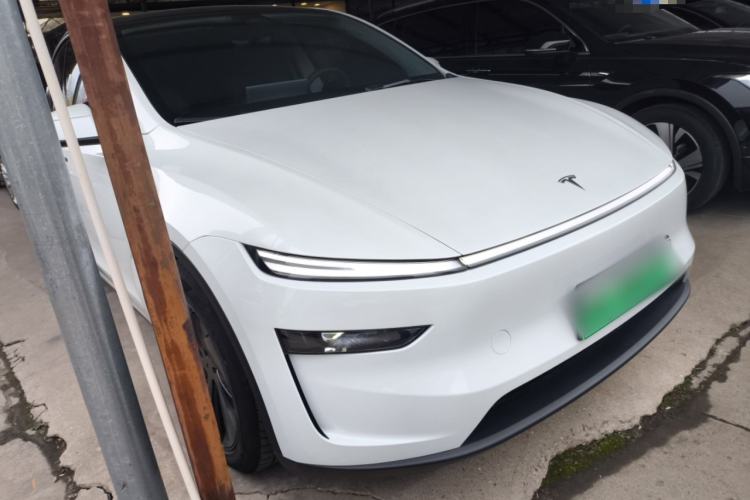 Used Tesla Model Y 2025 Long-Range All-Wheel Drive First Edition