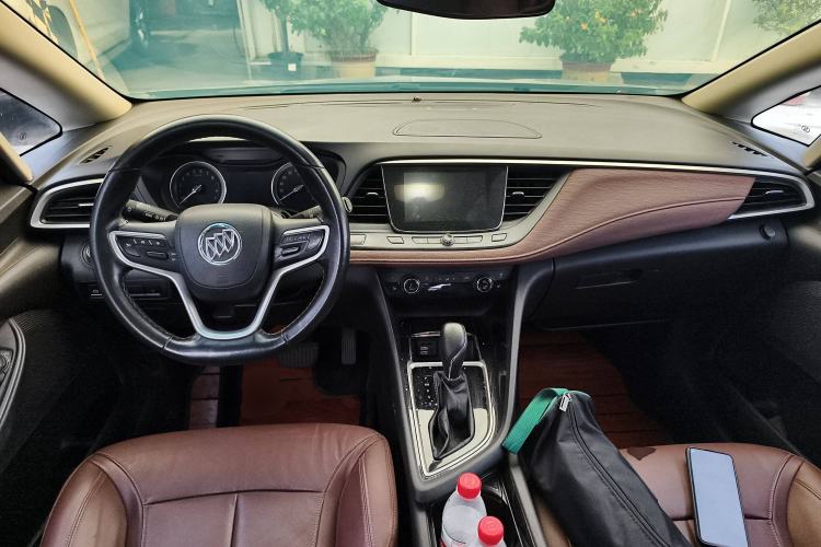 Used Buick GL6 2018 18T 6-Seater Luxury Model
