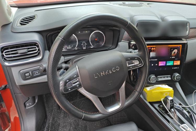 Used Lynk & Co 02 2019 1.5T DCT Two-Wheel Drive Pro Edition China VI Standard
