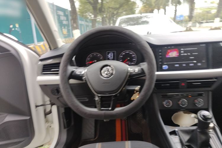 Used Volkswagen Lavida 2019 1.5L Manual Comfort Edition China VI Standard
