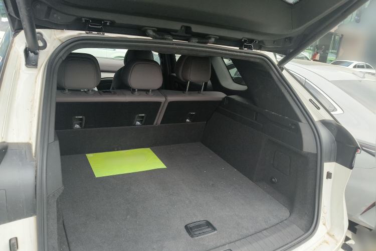 Used Chery Tiggo 9 2025 2.0T Automatic Two-Wheel Drive Luxury Edition 5 Seats Trunk