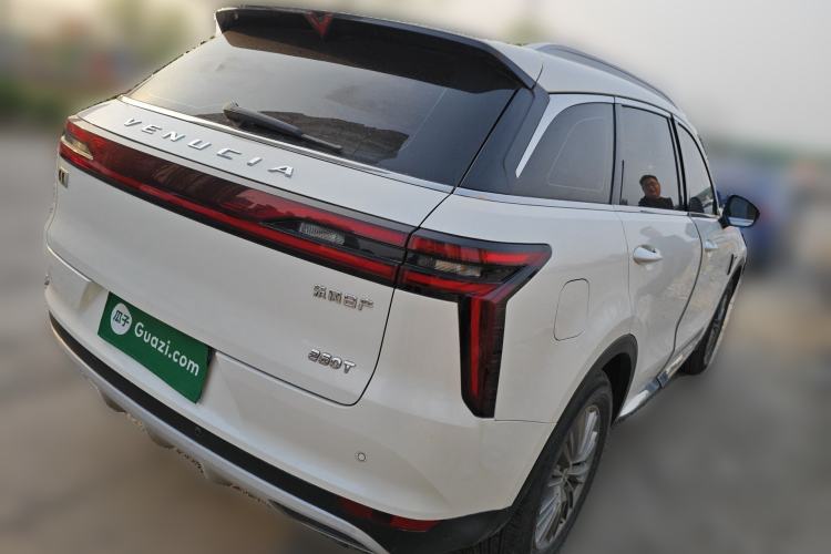 Used Venucia Star 2021 260T Automatic 48V Mild Hybrid Turbocharged Star Achieve Edition Rear Right 45 Deg