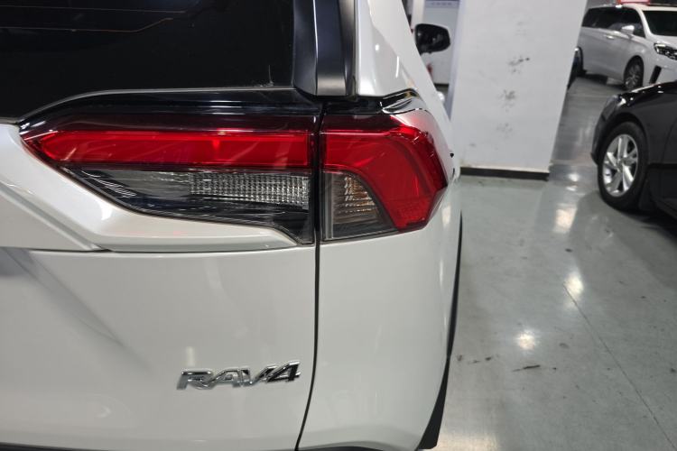 Used Toyota RAV4 2024 2.0L CVT Two-Wheel Drive Urban Edition Exterior 1