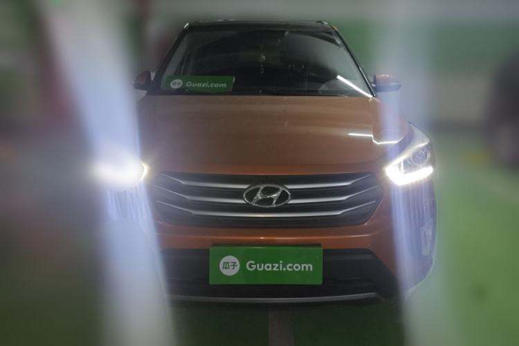 Used Hyundai ix25 2015 1.6L Automatic Two-Wheel-Drive Deluxe DLX Model
