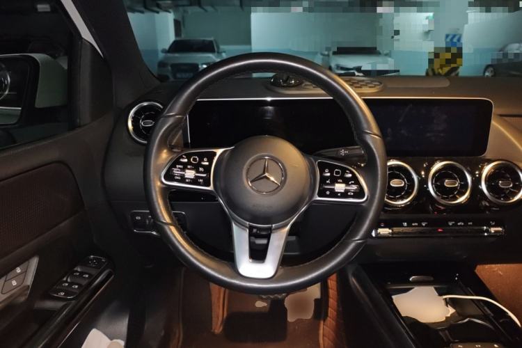 Used Mercedes-Benz B-Class 2020 B 200 Sport Edition Steering Wheel