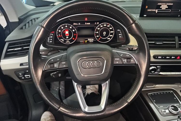 Used Audi Q7 2016 40 TFSI Comfort Model