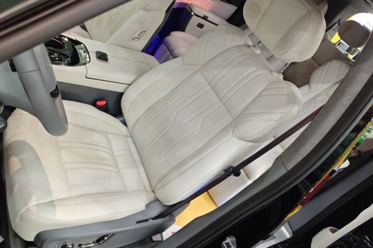 Used Zeekr 009 2022 WE Edition
