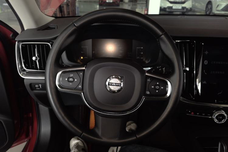 Used Volvo S60 2022 B4 Zhiyi Luxury Edition
