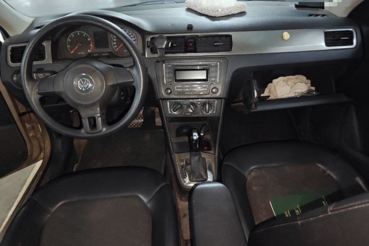 Used Volkswagen Santana 2013 1.6L Automatic Comfort Edition
