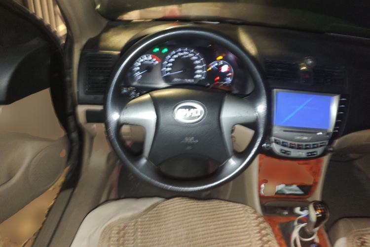 Used BYD F6 2010 Golden Edition 1.8L Manual Luxury Model
