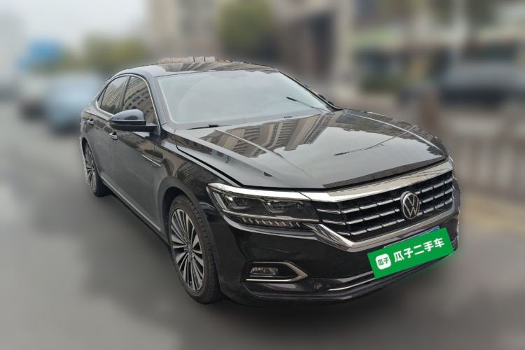Used Volkswagen Passat 2020 Revised Version 330TSI Luxury Edition China VI Standard
