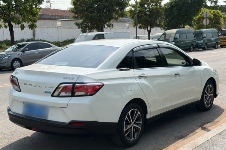 Used Venucia D60 2019 1.6L XL CVT Smart Connect Elite Edition