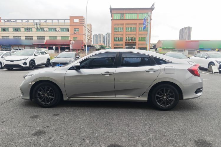 Used Honda Civic 2019 220TURBO CVT Dynamic Edition China VI