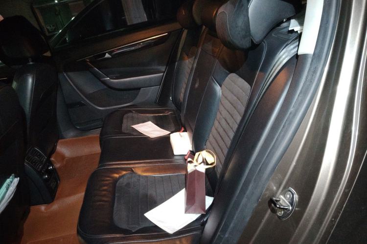 Used Volkswagen Magotan 2012 Facelift 1.8TSI Prestige Model Left Rear Seat