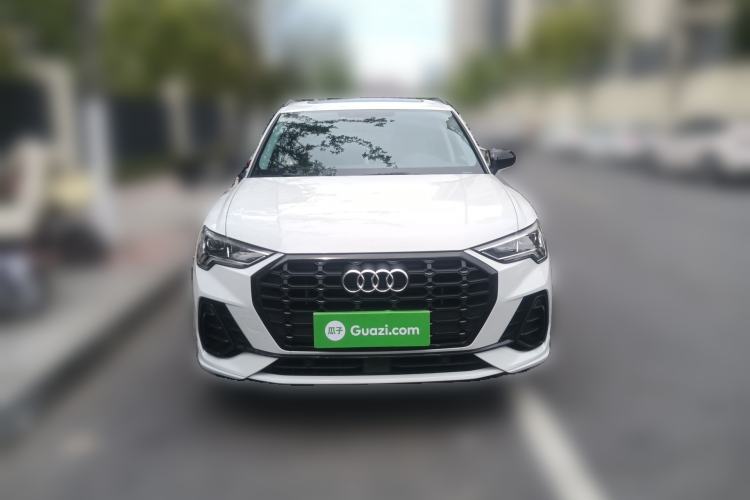 Used Audi Q3 2023 35 TFSI Fashion Dynamic Model (1.4T)
