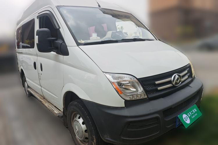 Used SAIC MAXUS Xintu V80 2019 2.5T Classic Edition 6-Speed Manual – Aoyuntong Modified Version Short Wheelbase Mid-Height Roof 5/6 Seats
