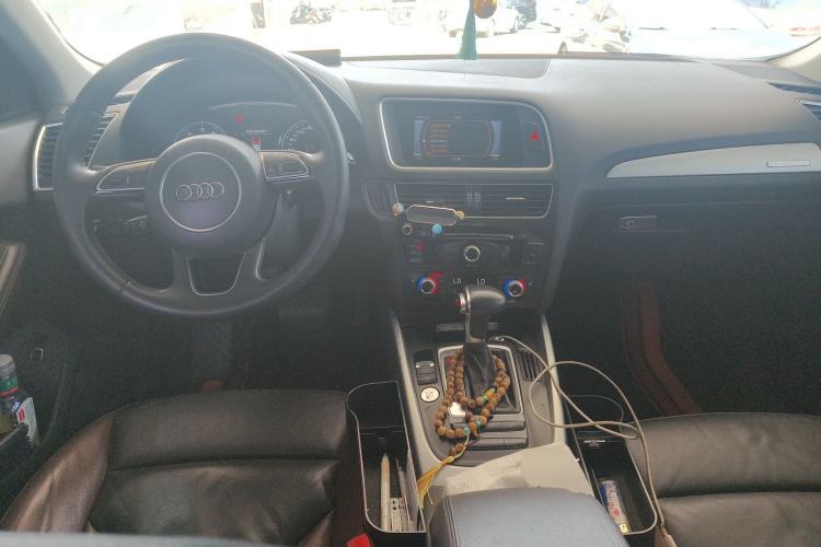 Used Audi Q5 2018 Collector's Edition 40 TFSI Technology Model
