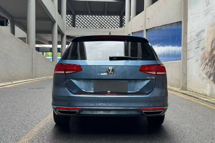 Used Volkswagen Variant 2018 380TSI Two-Wheel Drive Comfort Edition