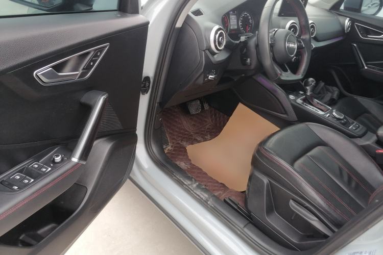 Used Audi Q2L 2022 35 TFSI Progressive Dynamic Edition Driver Seat