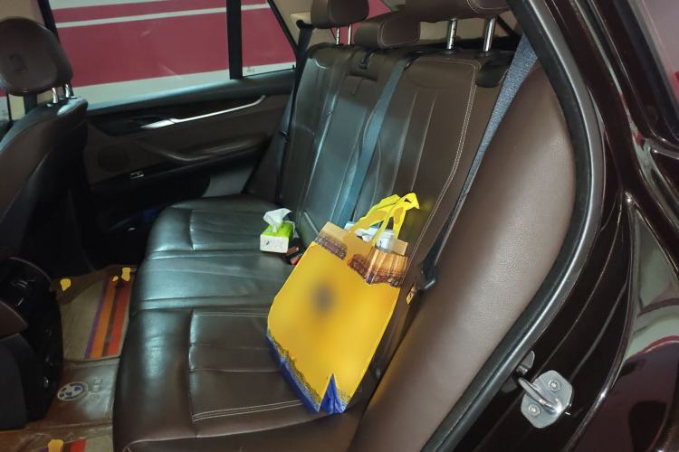 Used BMW X5 2015 xDrive28i
