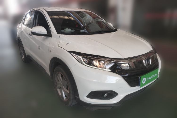 Used Honda Vezel 2020 220 TURBO CVT Elite Edition Front Right 45 Deg