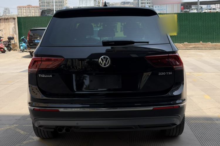 Used Volkswagen Tiguan 2018 330TSI All-Wheel-Drive Innovation Model Exterior 5