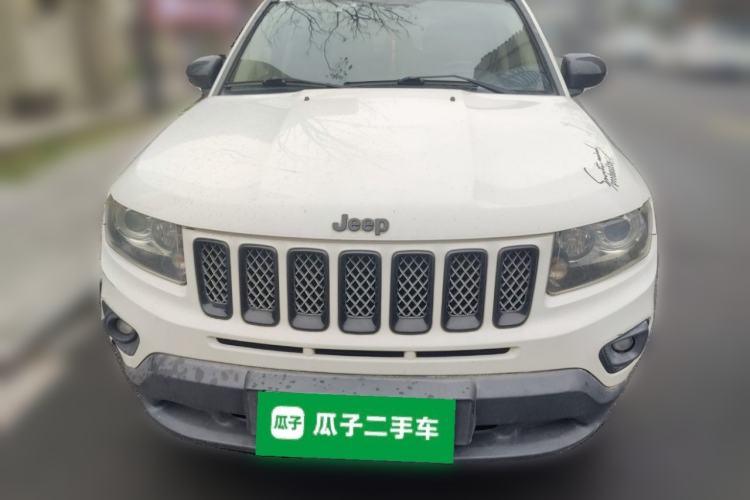 Used Jeep Compass 2014 2.4L Four-Wheel Drive Serpentine Collection Edition Front