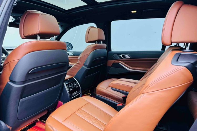 Used BMW X7 2021 xDrive40i Luxury M Sport Package
