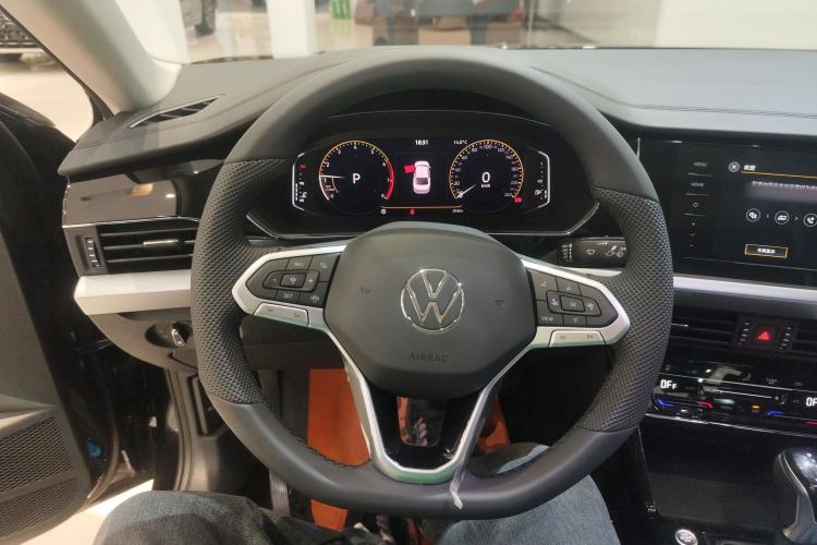 Used Volkswagen Passat 2026 Model, Outstanding 380TSI Xingkong Longteng Edition