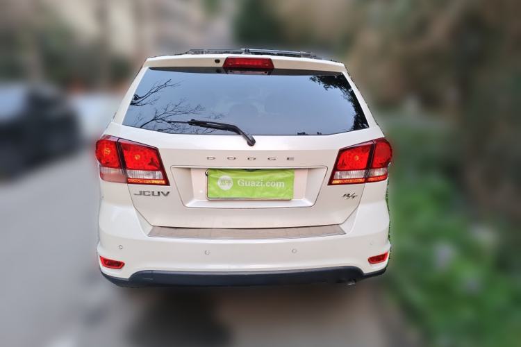 Used Dodge Journey 2013 2.4L Two-Wheel Drive Luxury Version