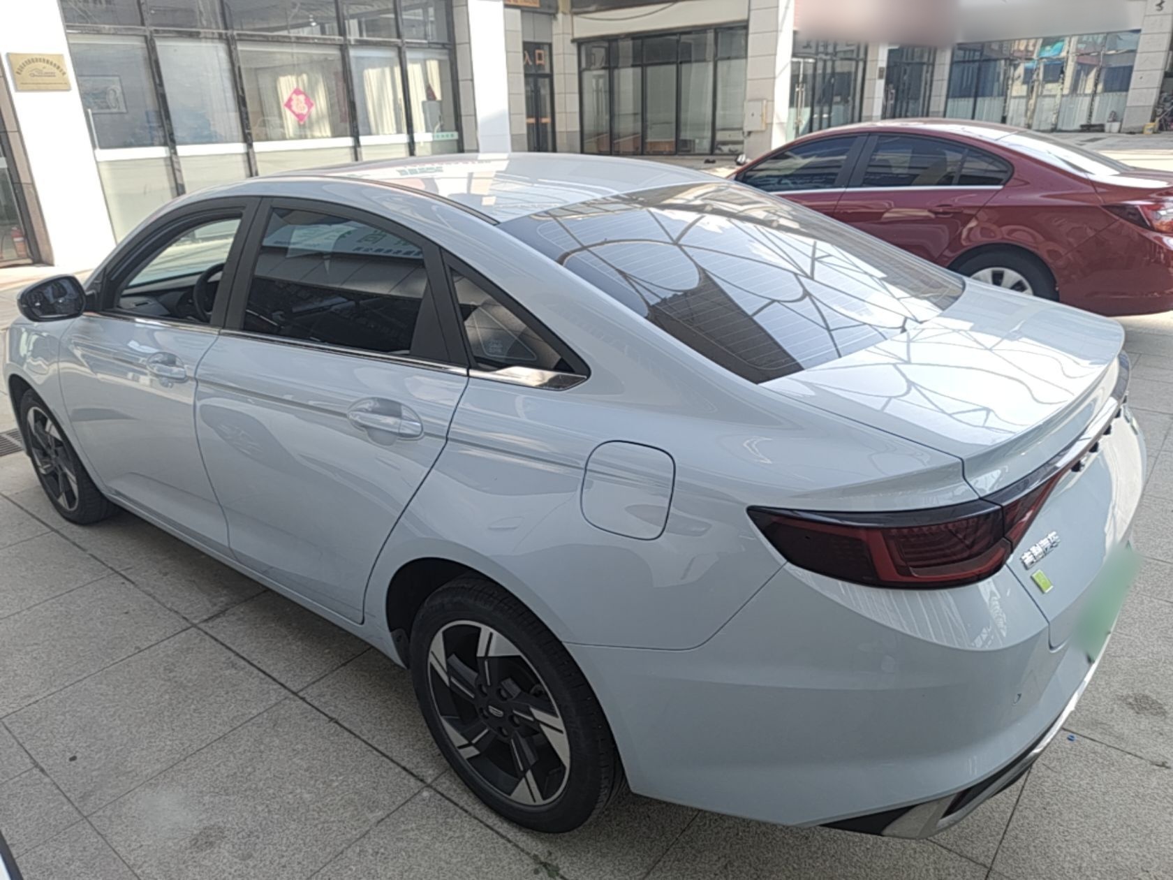 Geely Auto Emgrand L HiP 2022 1.5TD-DHT Pro 100KM Super Rui — снимка 4