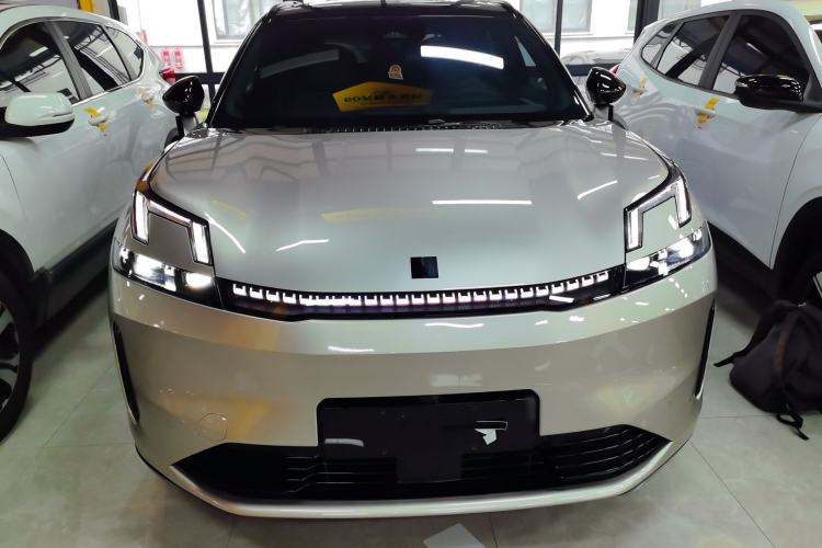 Used Lynk & Co 08 EM-P 2025 120km Long-Range Halo Front