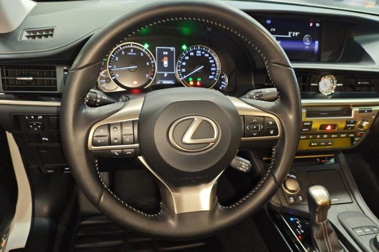 Used Lexus ES 2017 200 30th Anniversary Edition