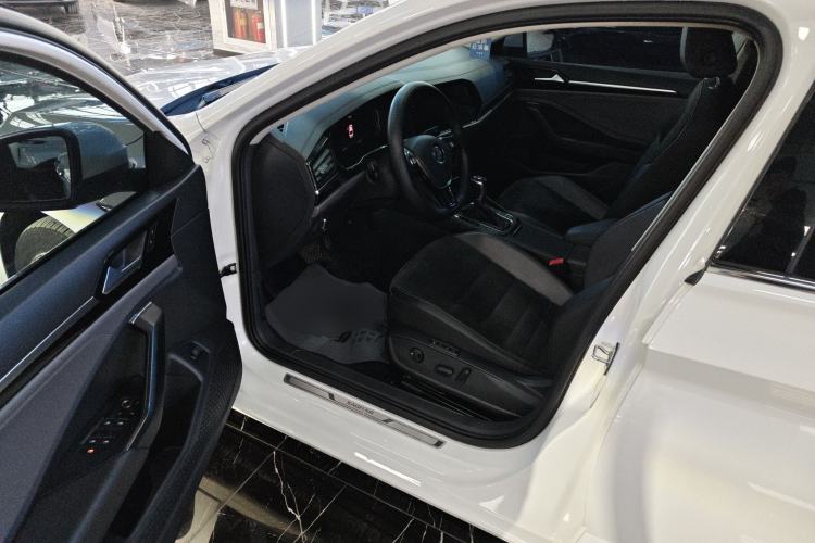 Used Volkswagen Sagitar 2021 280TSI DSG Luxury Smart Connectivity Edition