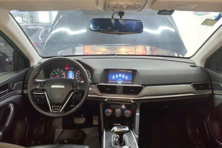 Used Haval H6 2019 Sport Edition 1.5T Automatic Two-Wheel Drive Elite Model China VI Center Console