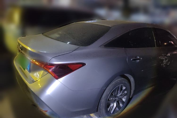 Used Toyota Avalon 2019 Dual-Engine 2.5L Luxury Edition China VI Standard