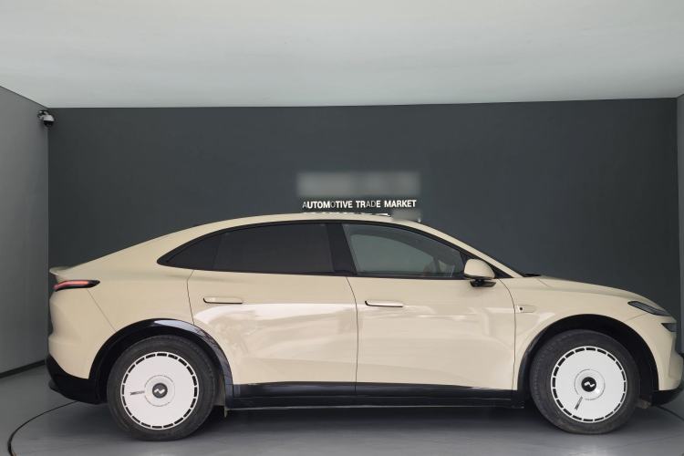 Used ONVO L60 2024 60 kWh Rear-Drive Version