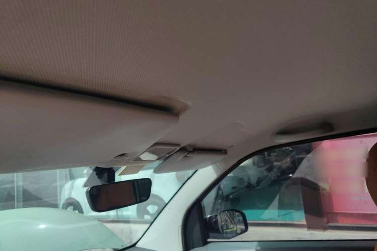 Used Wuling Hongguang MINIEV 2022 Macaron Premium Model – Lithium Ternary Battery