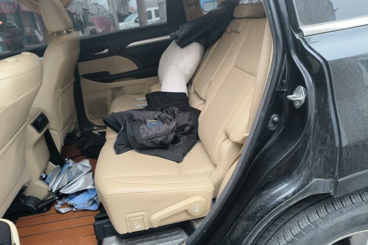 Used Toyota Highlander 2015 2.0T Two-Wheel Drive Elite Edition 7 Seats
