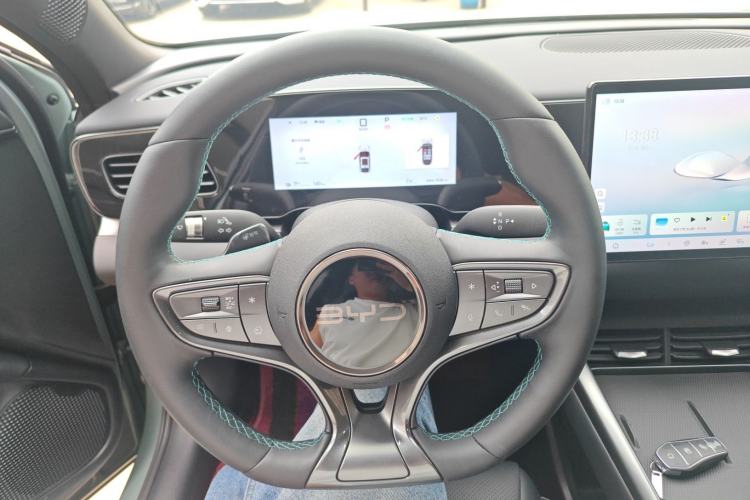 Used BYD Seal 06 New Energy 2025 EV 545KM Premium Edition Steering Wheel