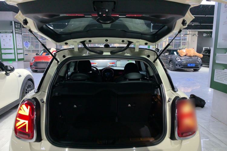 Used MINI MINI 2018 1.5T COOPER Artist