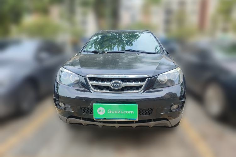 Used BYD S6 2014 2.0L Manual Luxury 5-Seater